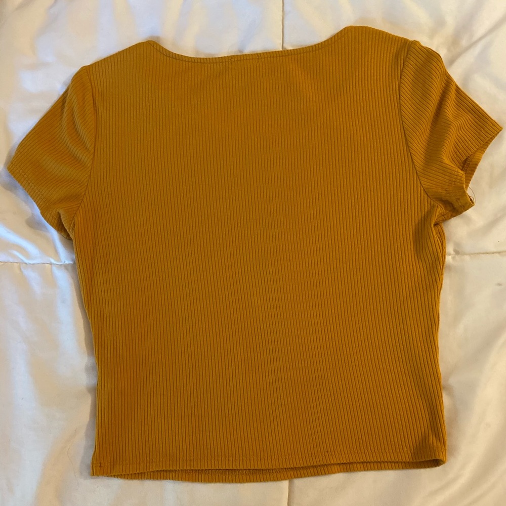 Crop top - Picture 3 of 3